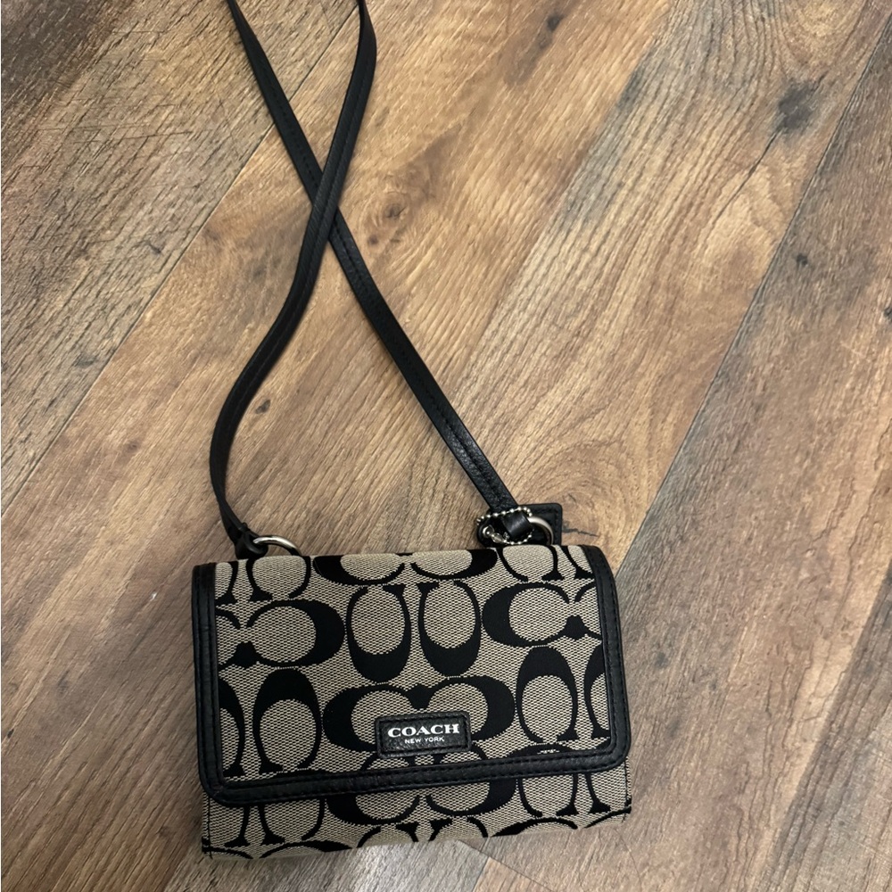 Coach crossbody wallet